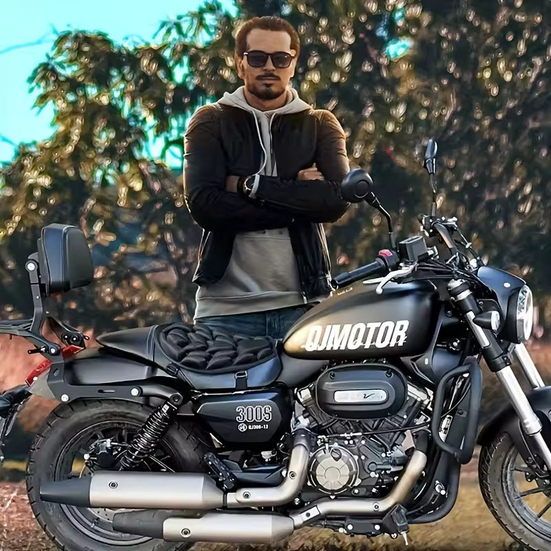 Bullhorn 3D Motorcycle Anti-Slip Wear-Resistant Seat Cushion, Universal Seat Cushion for Electric Motorcycles and Motorcycles, S